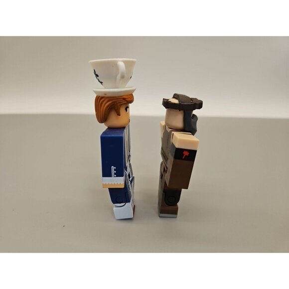 Roblox Figures Astral Hearts Ames Madeus Hatter Vesteria Blacksmith Lot Of 2 - Picture 4 of 5